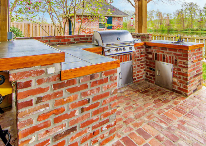 5 Essential Tips for Building an Outdoor Kitchen